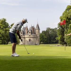 Ligue Golf Hauts de France : Explorez les Parcours et Comment PURE IPTV Peut Rendre Votre Expérience de Golf Exclusive en 2024